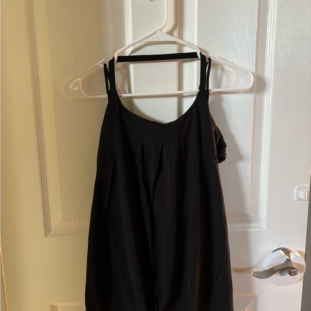 Lululemon open back tank with bra